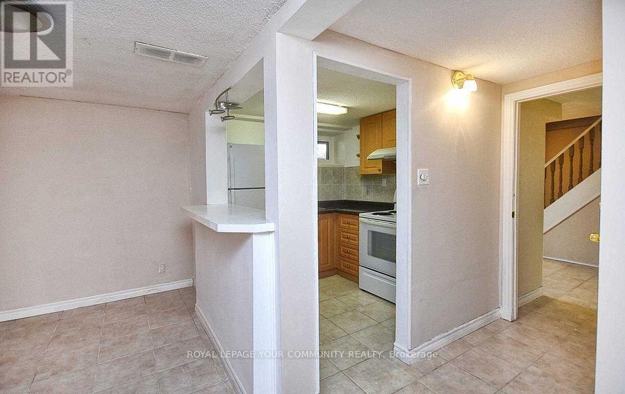 Lower - 25 Rockport Crescent, Richmond Hill, Ontario  L4C 2L5 - Photo 6 - N12535488