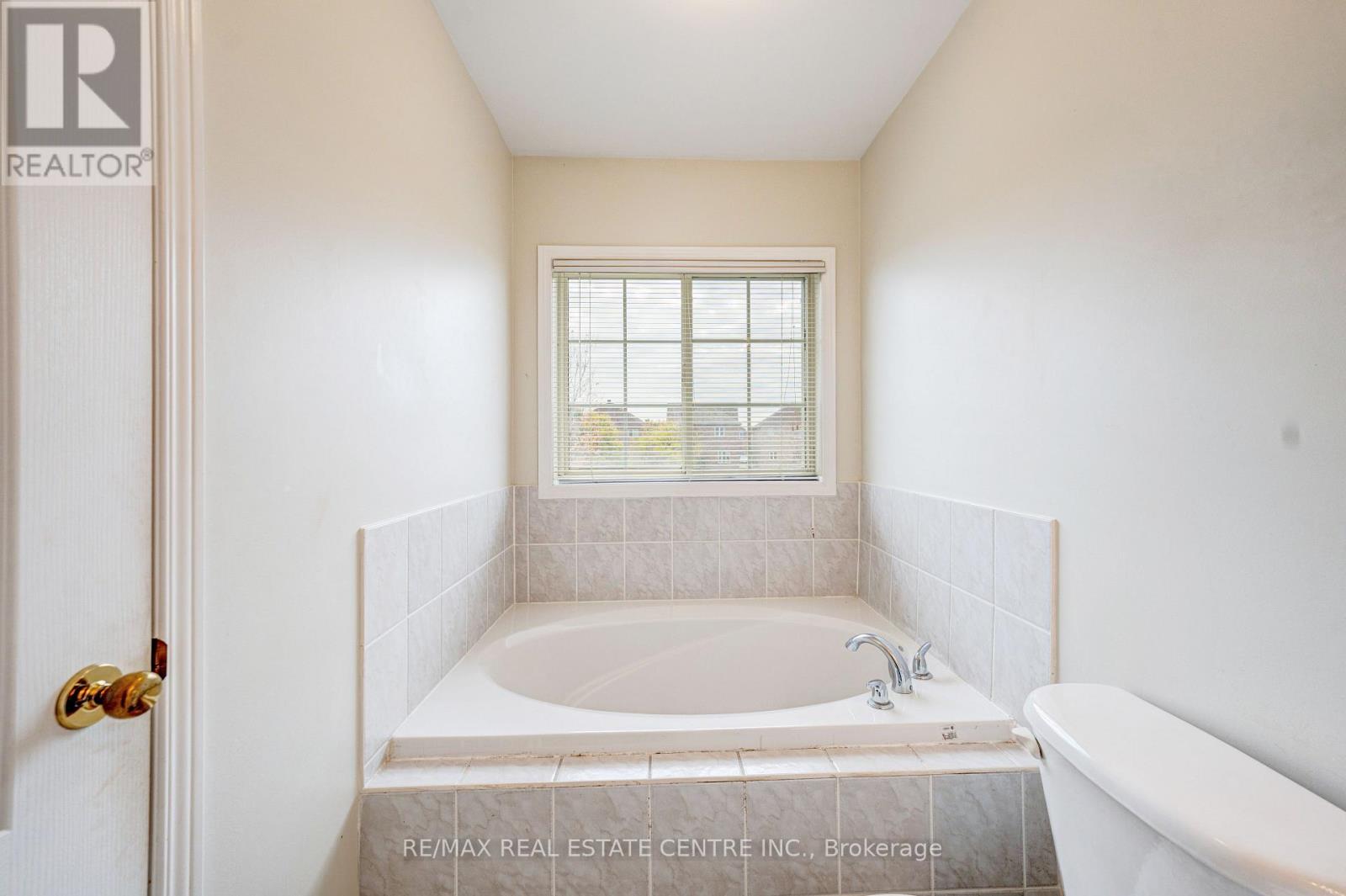 28 - 525 Novo Star Drive, Mississauga, Ontario  L5W 1X8 - Photo 21 - W12535466