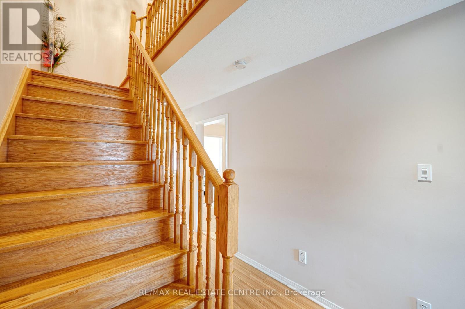 28 - 525 Novo Star Drive, Mississauga, Ontario  L5W 1X8 - Photo 32 - W12535466