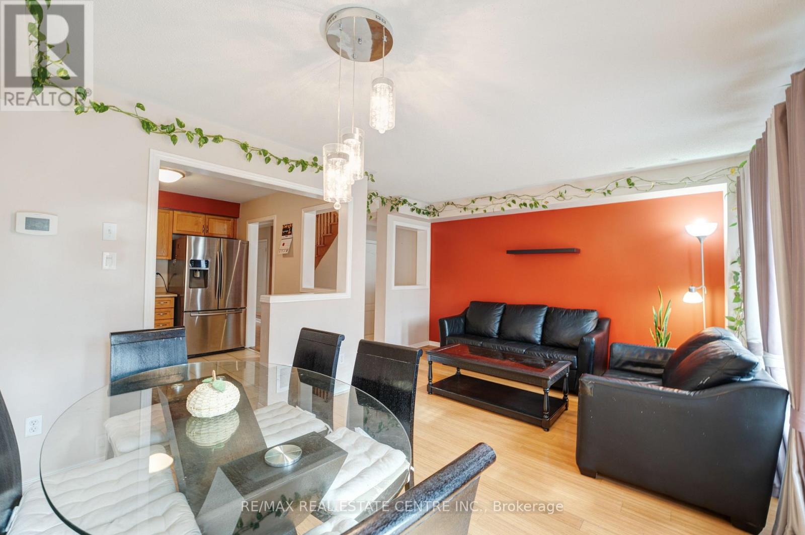 28 - 525 Novo Star Drive, Mississauga, Ontario  L5W 1X8 - Photo 5 - W12535466