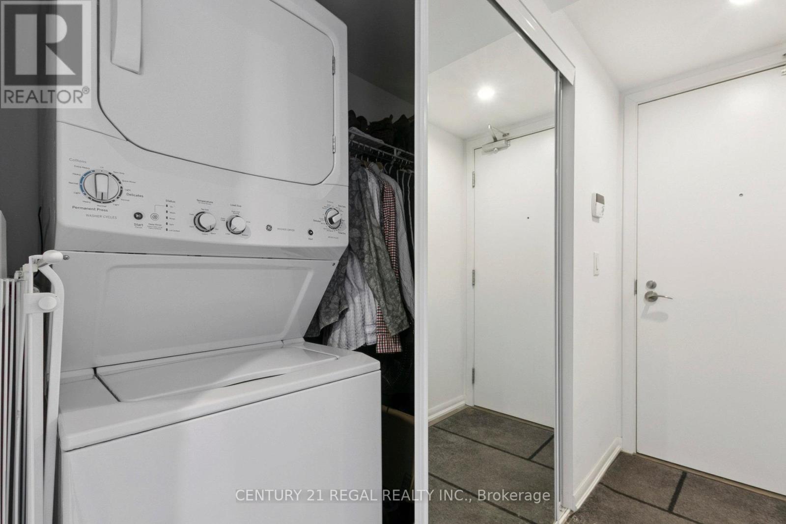 2707 - 830 Lawrence Avenue W, Toronto, Ontario  M6A 0A2 - Photo 10 - W12535480