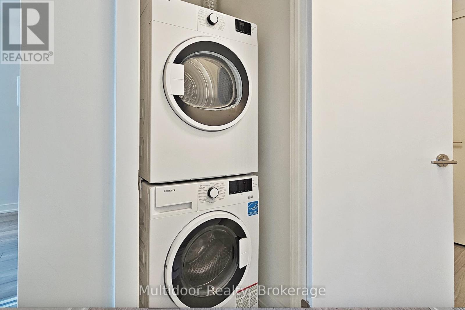 1611 - 120 Broadway Avenue, Toronto, Ontario  M4P 1V7 - Photo 5 - C12535496