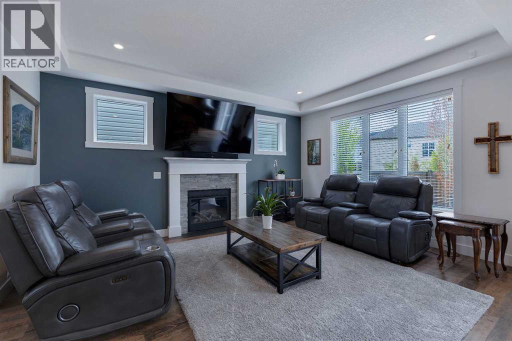 197 Windford Rise Sw, Airdrie, Alberta  T4B 3Z8 - Photo 2 - A2223062