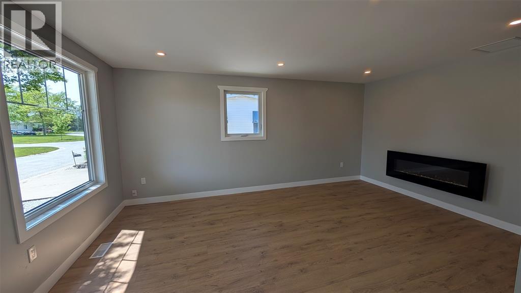 2761 Oil Heritage Road Unit# 20, Oil Springs, Ontario  N0N 1P0 - Photo 6 - 25013901