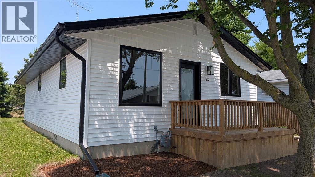 2761 Oil Heritage Road Unit# 20, Oil Springs, Ontario  N0N 1P0 - Photo 2 - 25013901