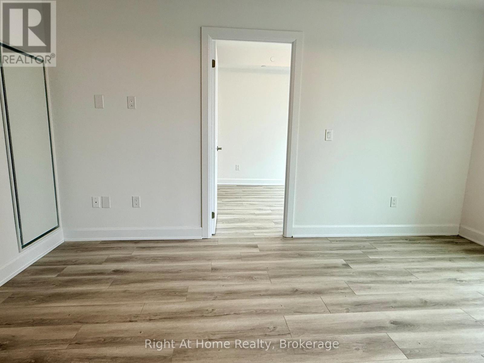 1609 - 3240 William Coltson Avenue, Oakville, Ontario  L6H 8C8 - Photo 18 - W12535518