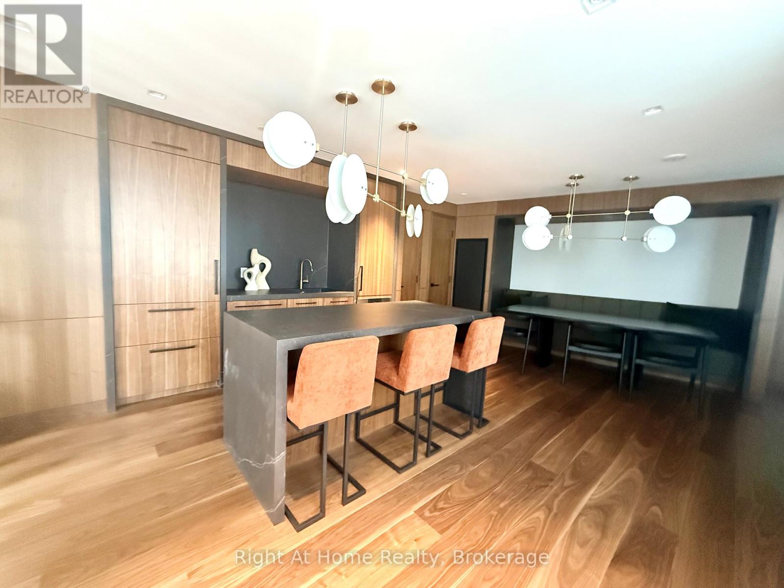 1609 - 3240 William Coltson Avenue, Oakville, Ontario  L6H 8C8 - Photo 46 - W12535518