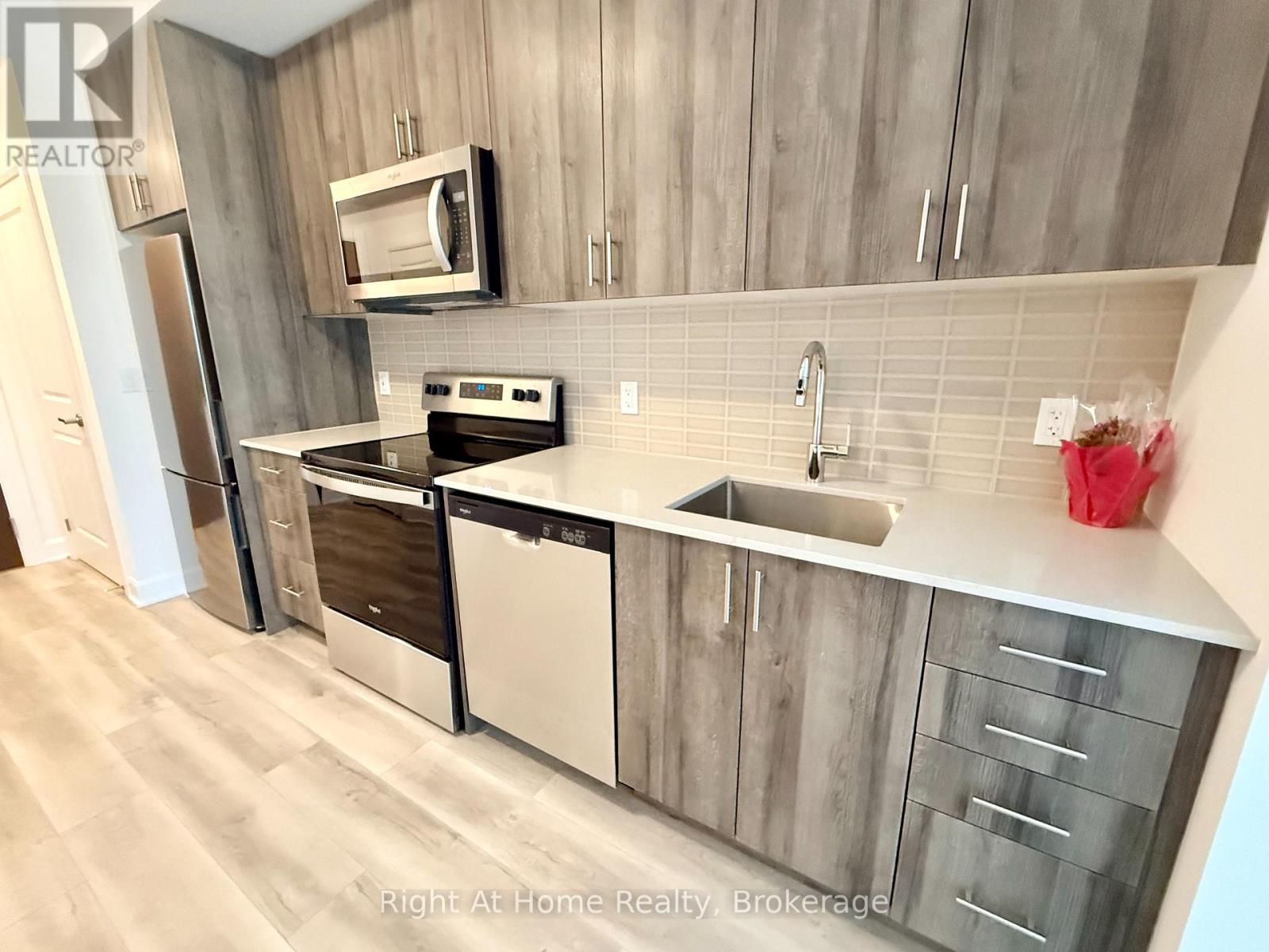 1609 - 3240 William Coltson Avenue, Oakville, Ontario  L6H 8C8 - Photo 8 - W12535518