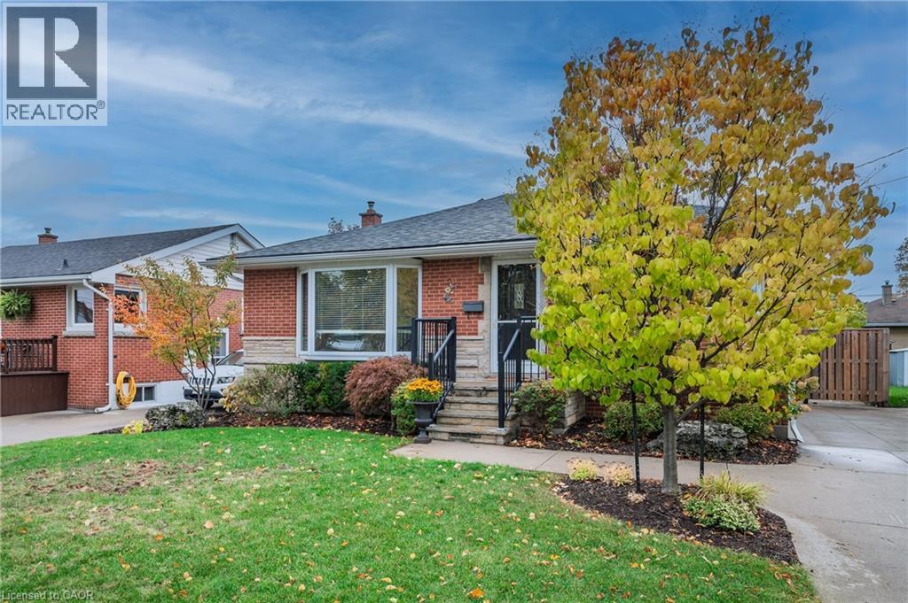 30 Wildewood Avenue, Hamilton, Ontario  L8T 1X3 - Photo 3 - 40781487