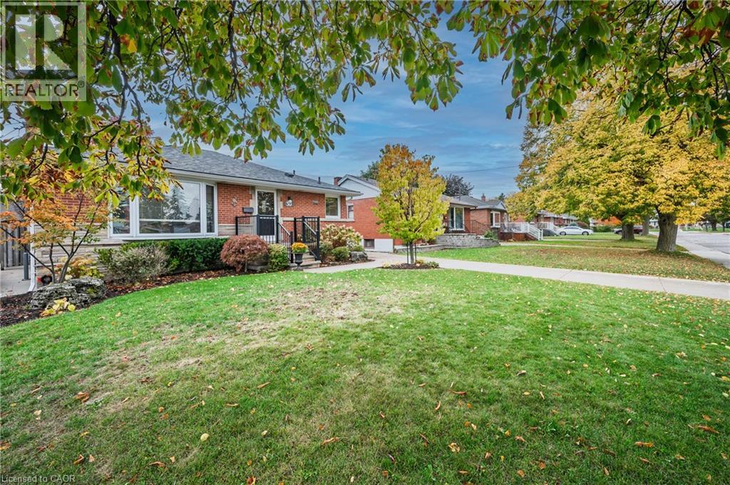 30 Wildewood Avenue, Hamilton, Ontario  L8T 1X3 - Photo 4 - 40781487