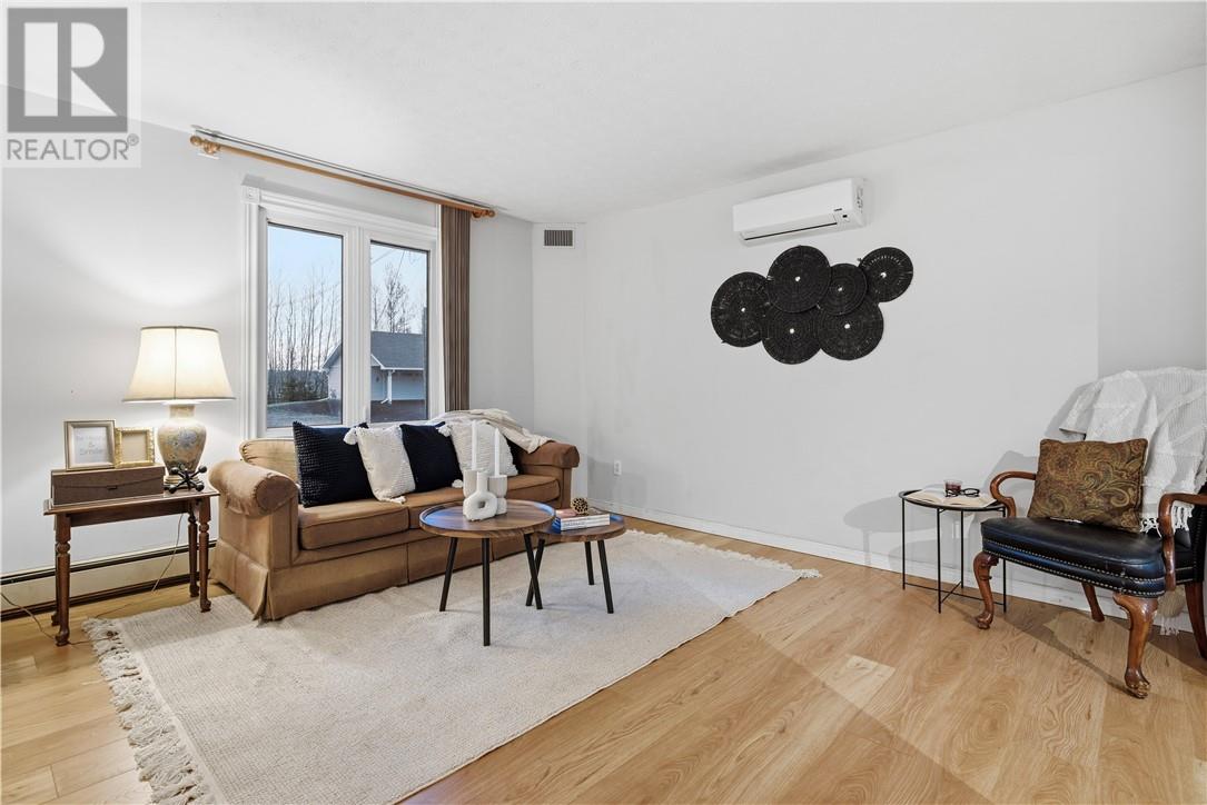 1645 Wendy Street, Val Caron, Ontario  P3N 1L9 - Photo 2 - 2125601