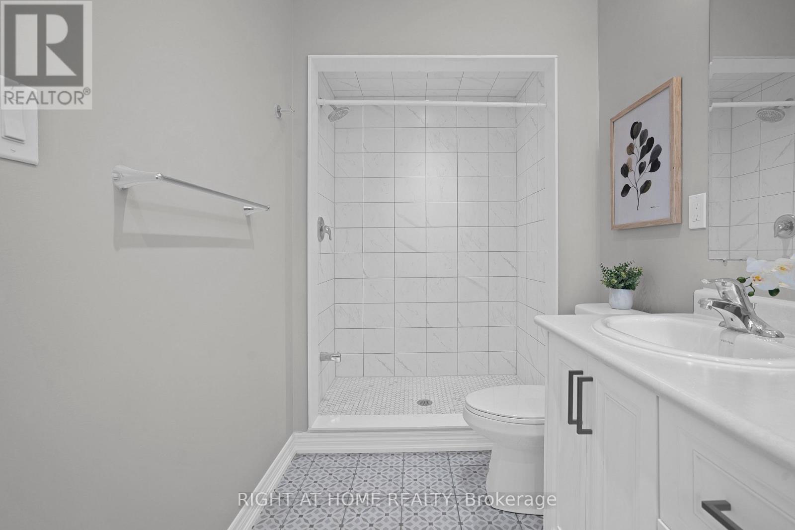 86 Cupples Farm Lane, East Gwillimbury, Ontario  L0G 1S0 - Photo 29 - N12535520