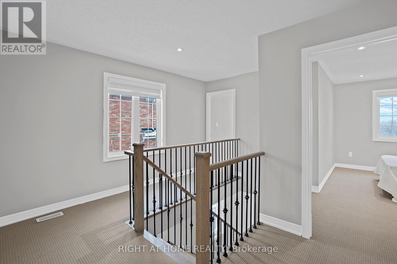 86 Cupples Farm Lane, East Gwillimbury, Ontario  L0G 1S0 - Photo 31 - N12535520