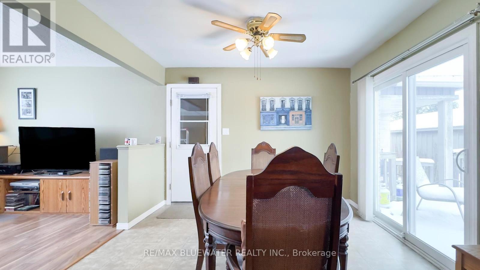 40204 Huron Street E, South Huron, Ontario N0M 1S5 - Photo 11 - X12535572