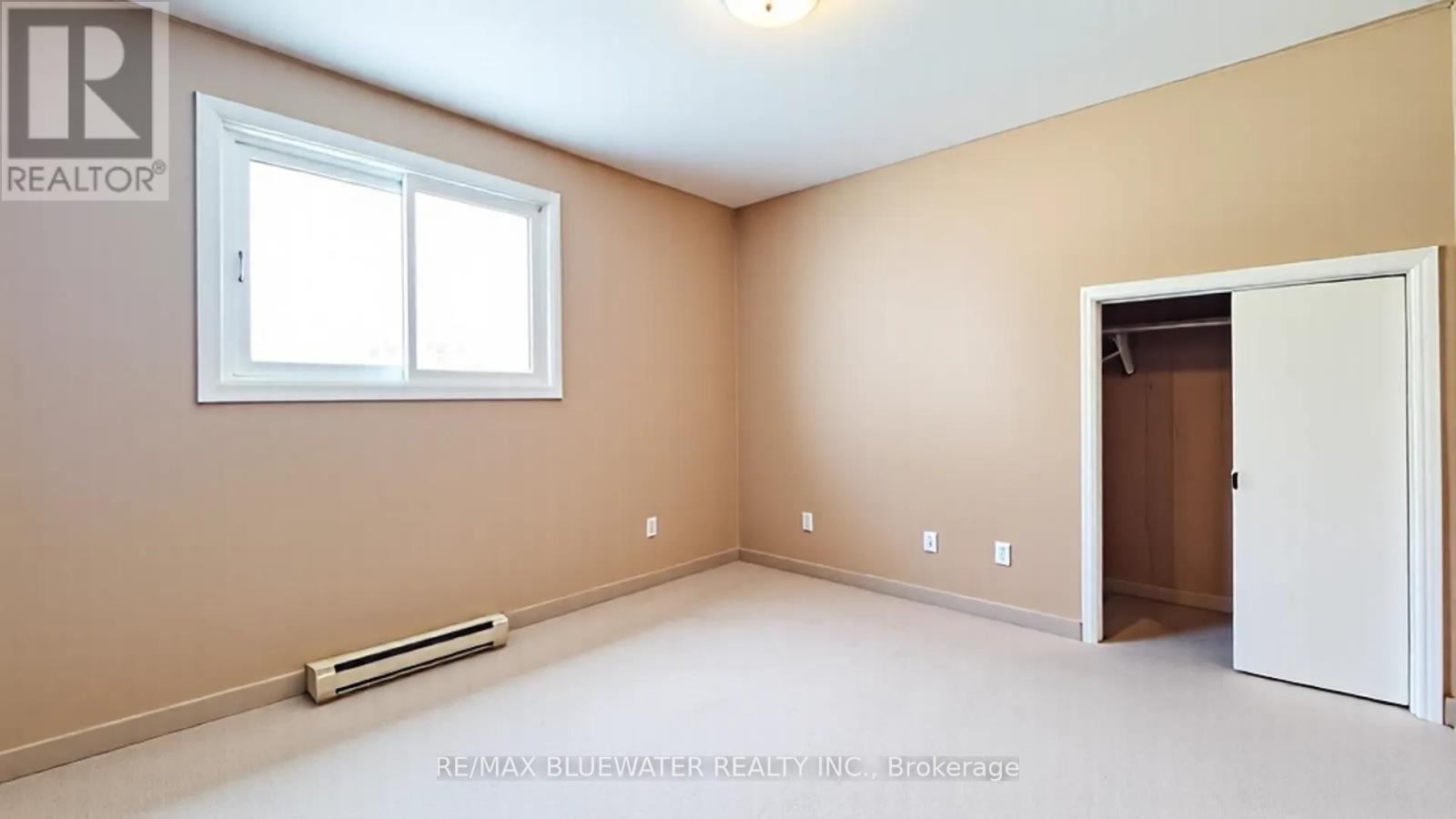 40204 Huron Street E, South Huron, Ontario N0M 1S5 - Photo 15 - X12535572