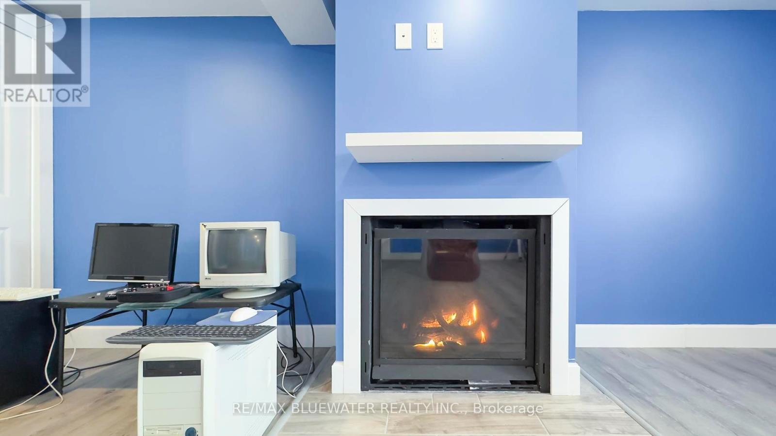 40204 Huron Street E, South Huron, Ontario N0M 1S5 - Photo 19 - X12535572