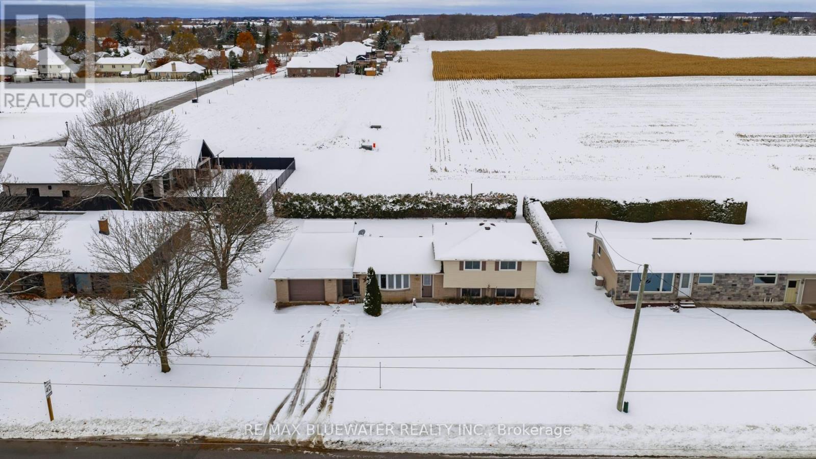 40204 Huron Street E, South Huron, Ontario N0M 1S5 - Photo 25 - X12535572