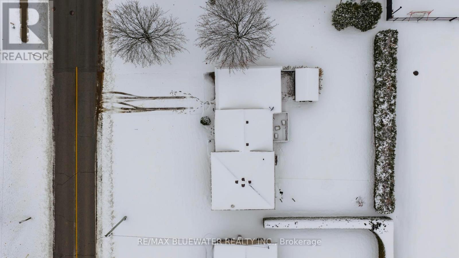 40204 Huron Street E, South Huron, Ontario N0M 1S5 - Photo 26 - X12535572