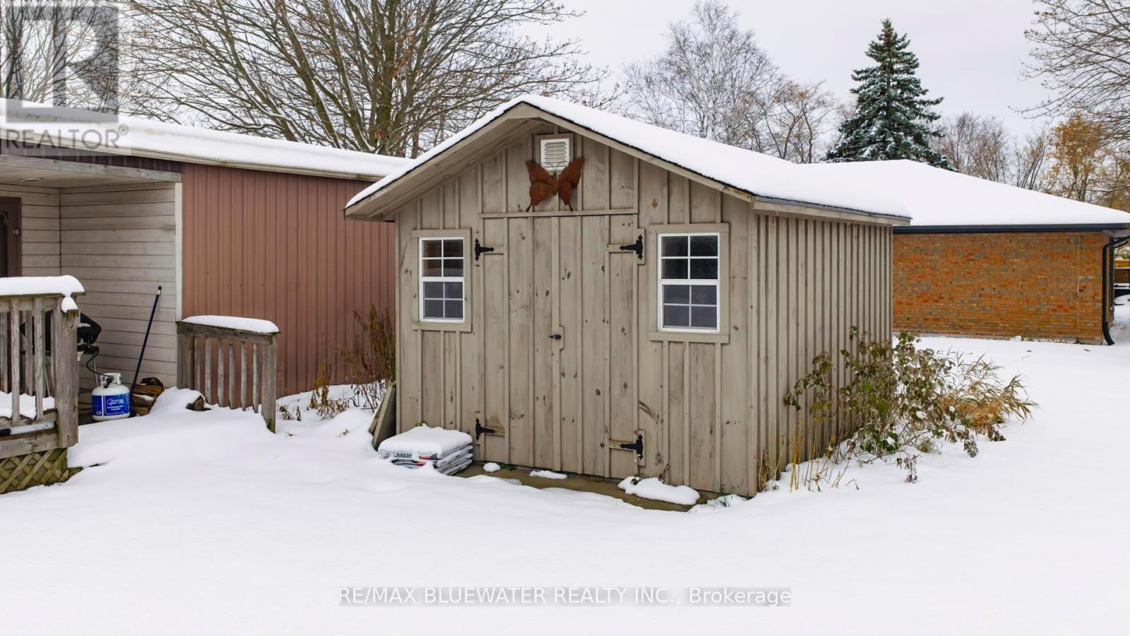 40204 Huron Street E, South Huron, Ontario N0M 1S5 - Photo 31 - X12535572