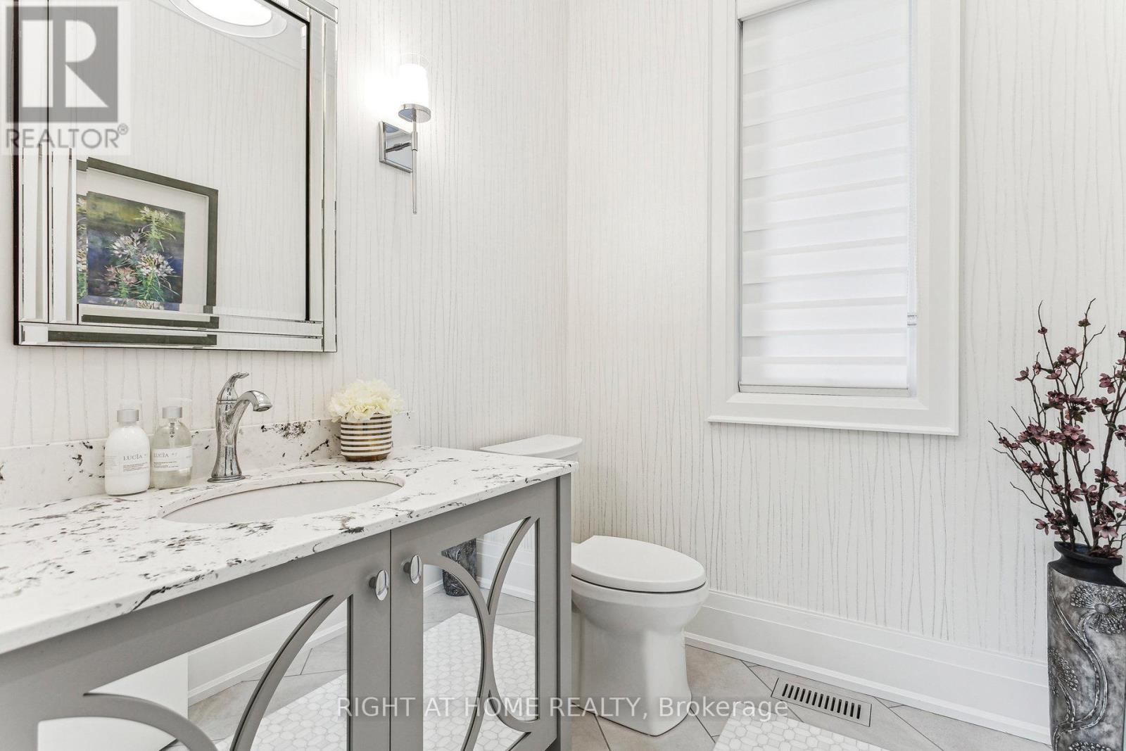 2606 Harvestmoon Lane, Burlington, Ontario  L7P 0N5 - Photo 30 - W12535506