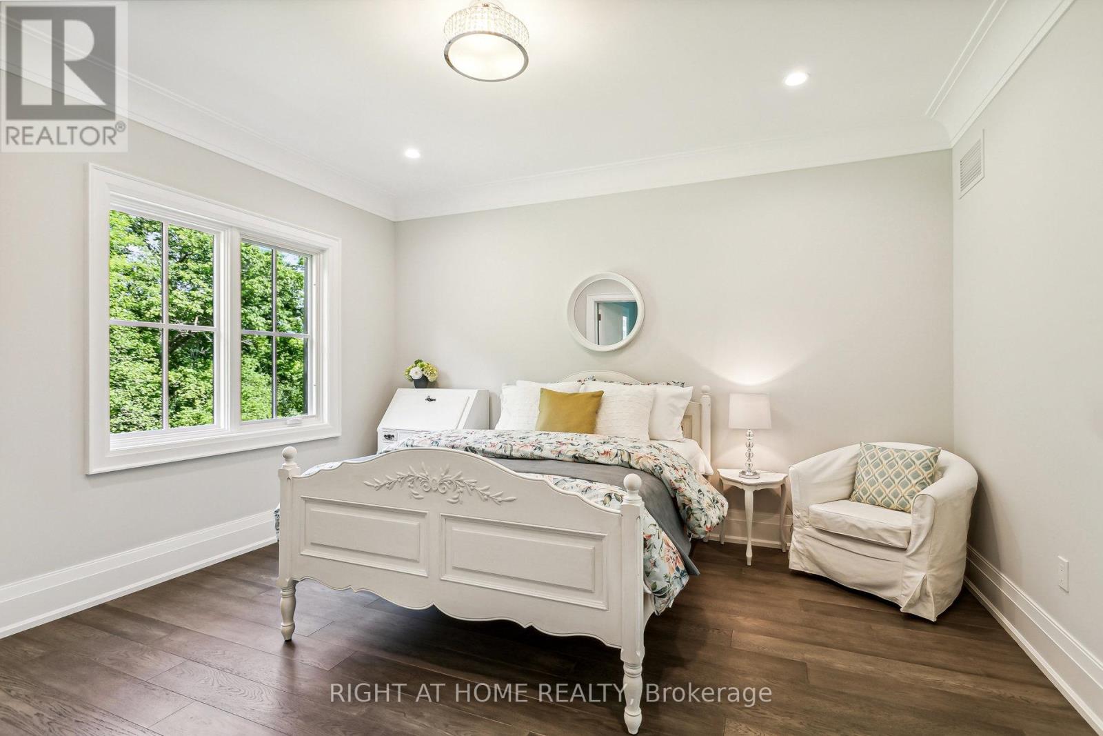 2606 Harvestmoon Lane, Burlington, Ontario  L7P 0N5 - Photo 37 - W12535506