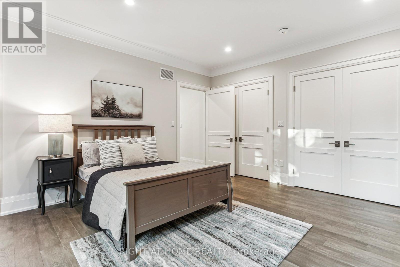 2606 Harvestmoon Lane, Burlington, Ontario  L7P 0N5 - Photo 39 - W12535506