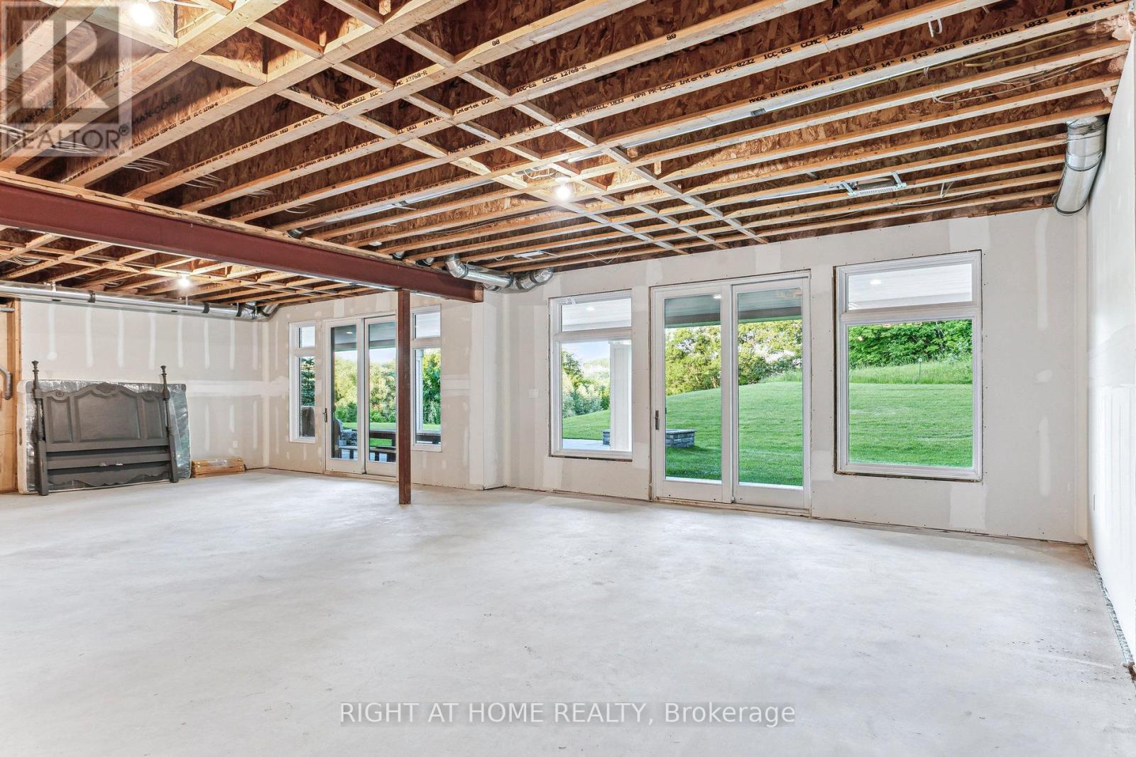 2606 Harvestmoon Lane, Burlington, Ontario  L7P 0N5 - Photo 42 - W12535506