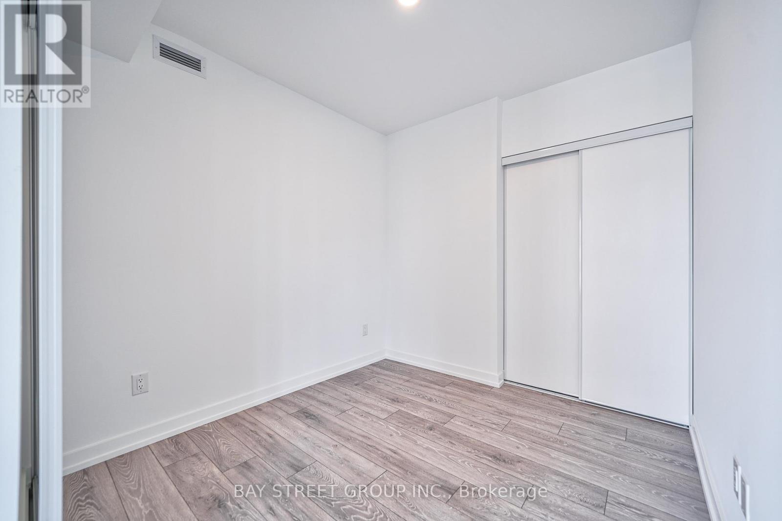 812 - 1100 Sheppard Avenue W, Toronto, Ontario M3K 0E4 - Photo 20 - W12535514