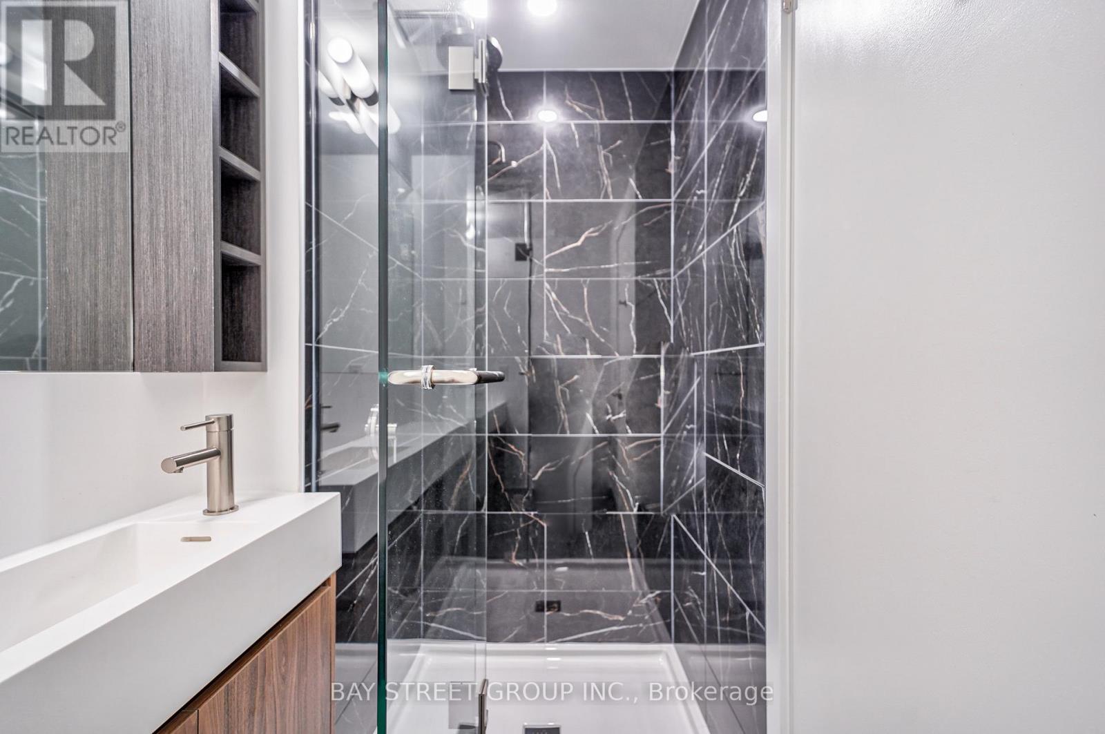 812 - 1100 Sheppard Avenue W, Toronto, Ontario M3K 0E4 - Photo 6 - W12535514