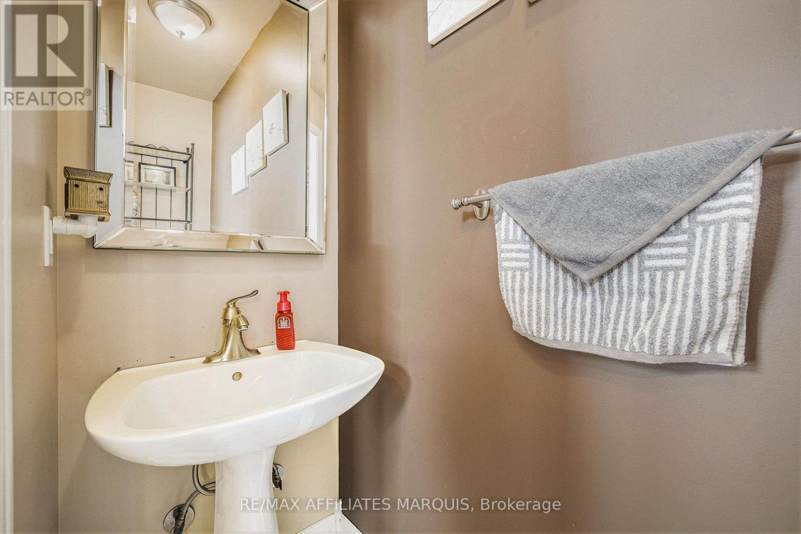 8 Davis Lane, Rideau Lakes, Ontario  K7A 4S5 - Photo 10 - X12535532