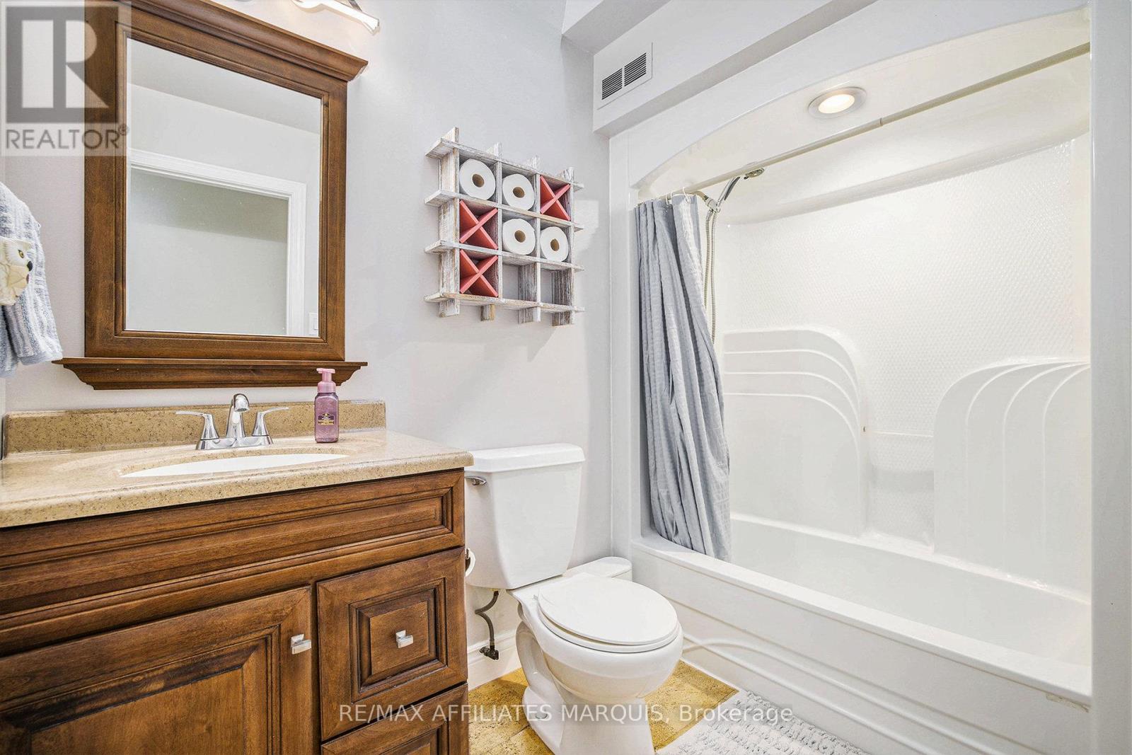 8 Davis Lane, Rideau Lakes, Ontario  K7A 4S5 - Photo 13 - X12535532