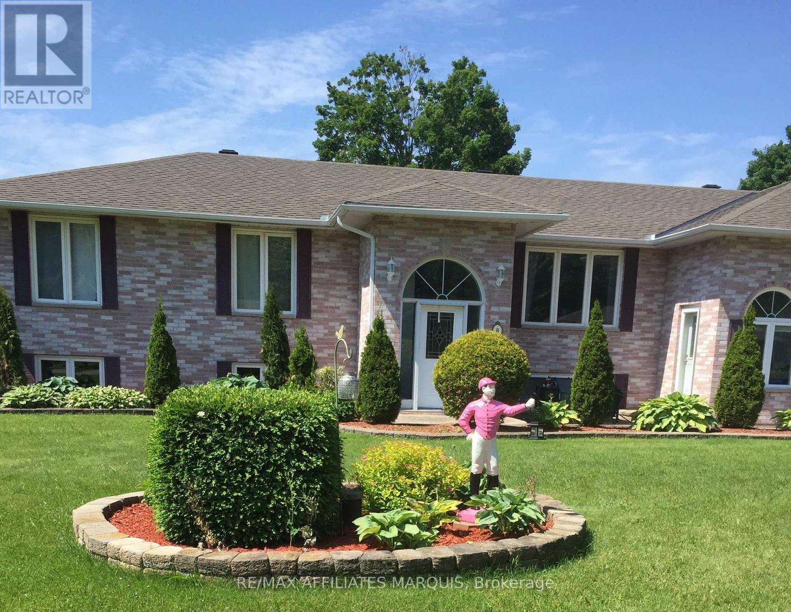 8 Davis Lane, Rideau Lakes, Ontario  K7A 4S5 - Photo 46 - X12535532