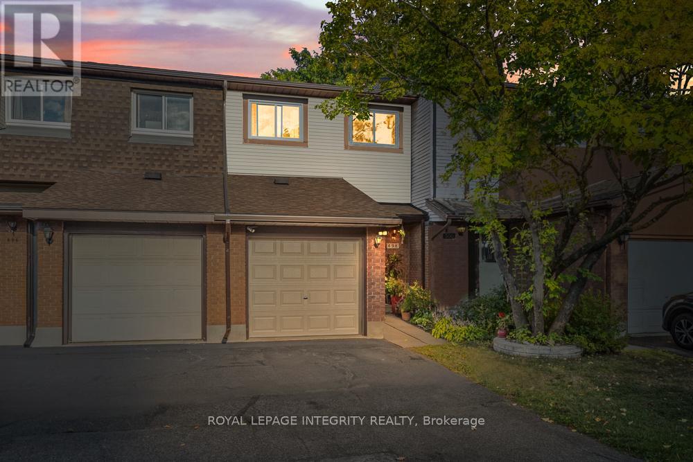 498 SANDHAMN PRIVATE, Ottawa, Ontario