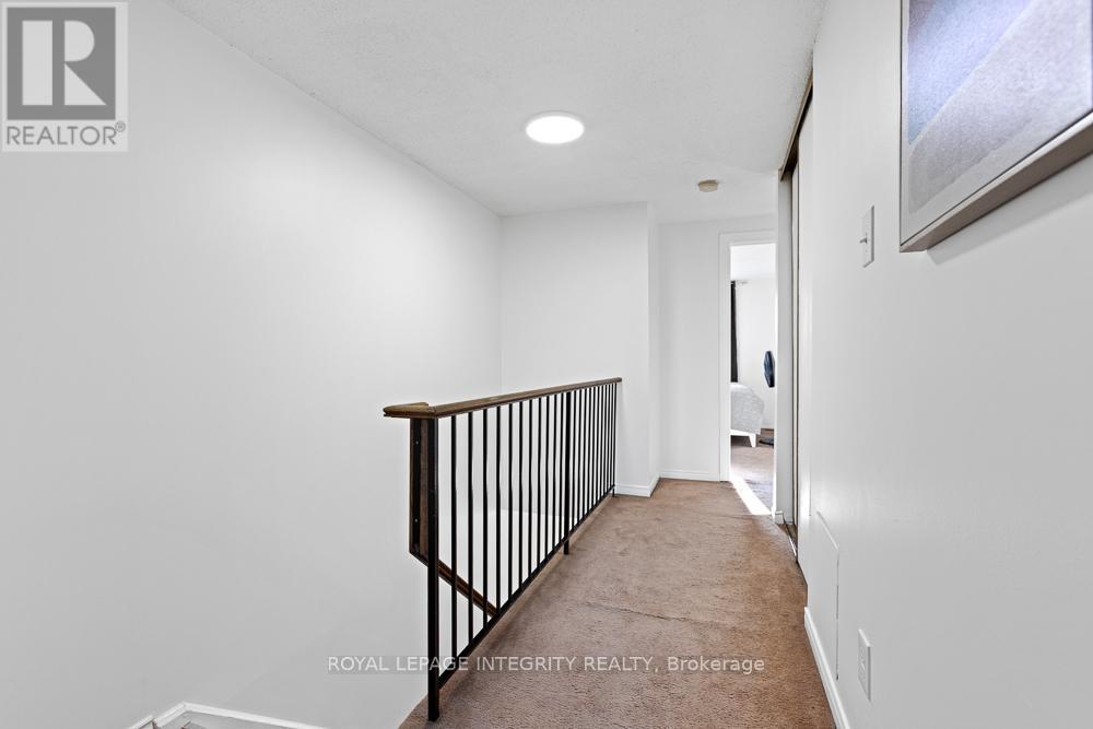 498 Sandhamn Private, Ottawa, Ontario  K1T 2Z6 - Photo 20 - X12535552