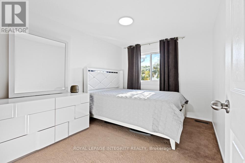 498 Sandhamn Private, Ottawa, Ontario  K1T 2Z6 - Photo 26 - X12535552