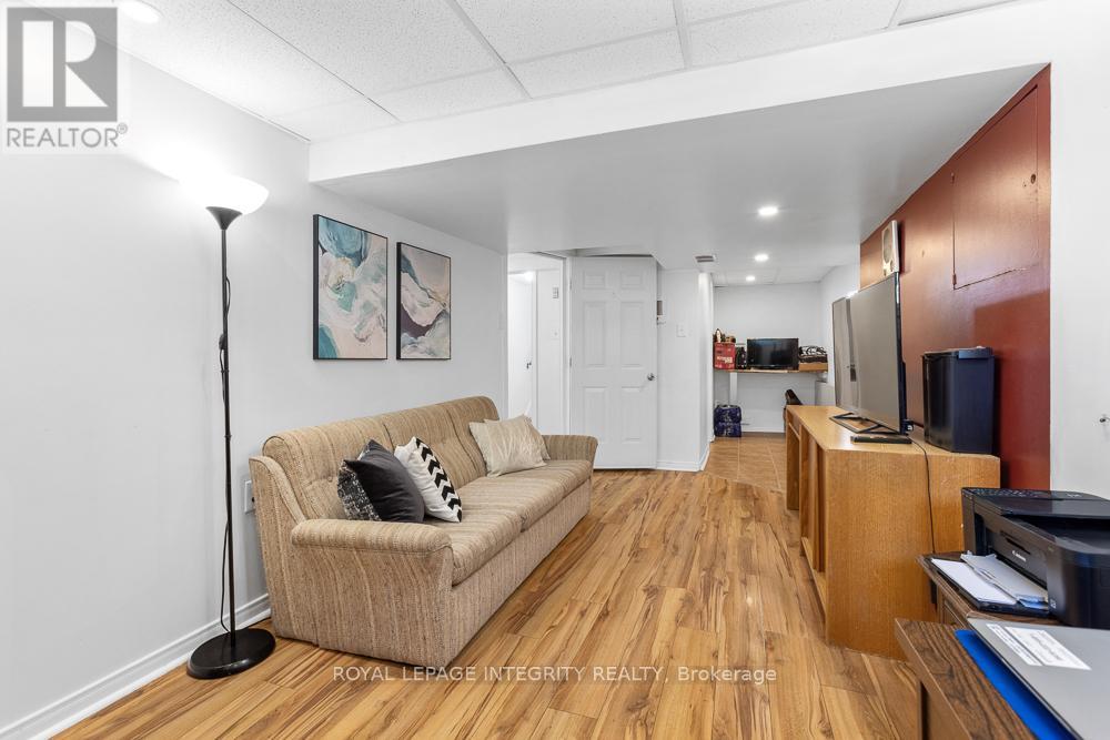 498 Sandhamn Private, Ottawa, Ontario  K1T 2Z6 - Photo 32 - X12535552