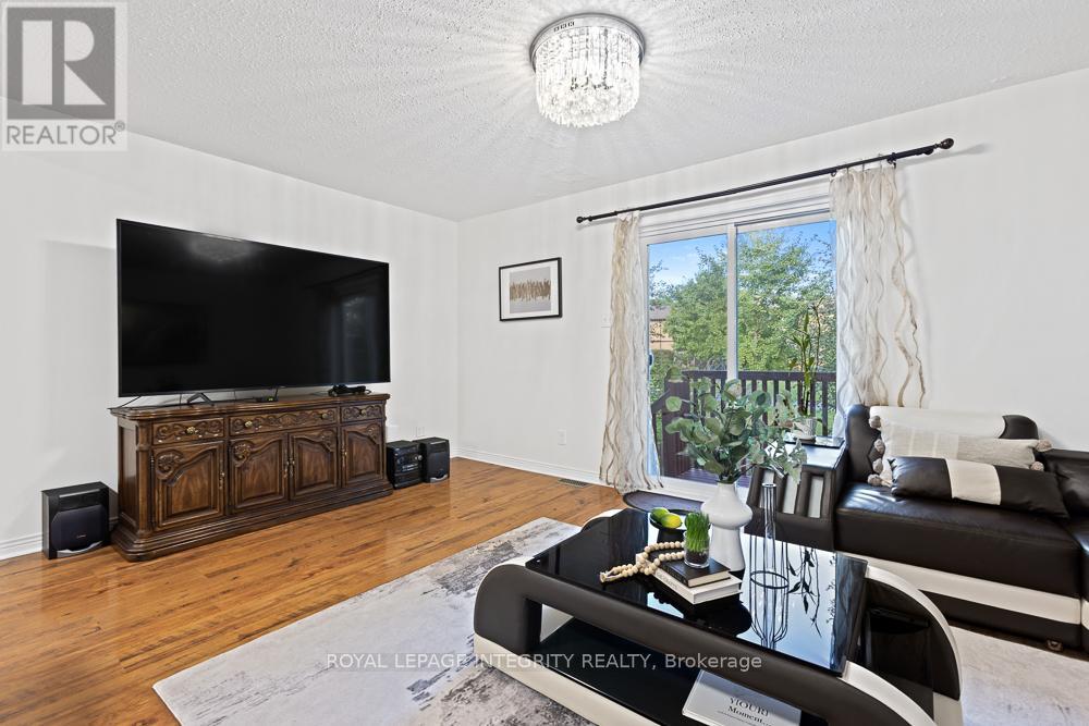 498 Sandhamn Private, Ottawa, Ontario  K1T 2Z6 - Photo 9 - X12535554