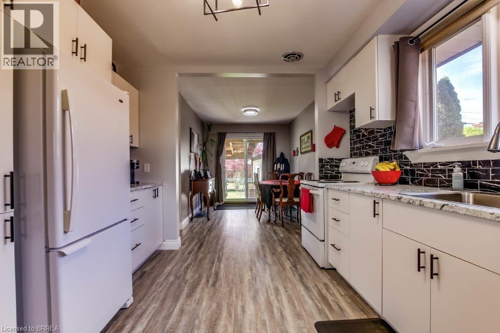 97 Seventh Avenue, Brantford, Ontario  N3S 1B7 - Photo 10 - 40787591