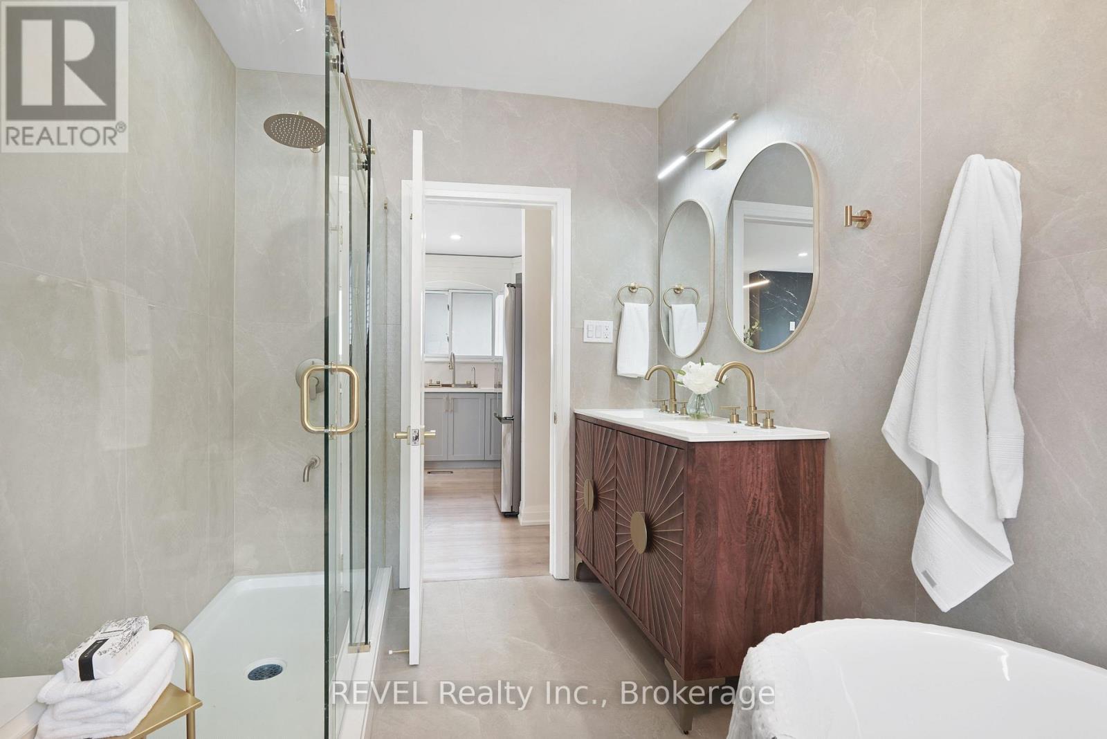 6483 Monroe Street, Niagara Falls, Ontario L2G 2G9 - Photo 13 - X12535558