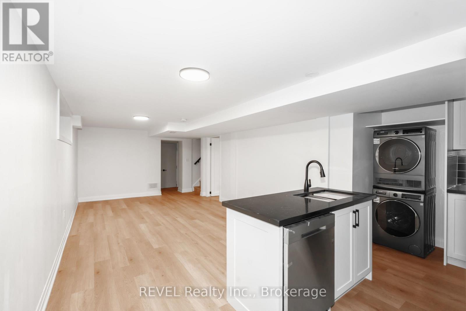 6483 Monroe Street, Niagara Falls, Ontario L2G 2G9 - Photo 21 - X12535558