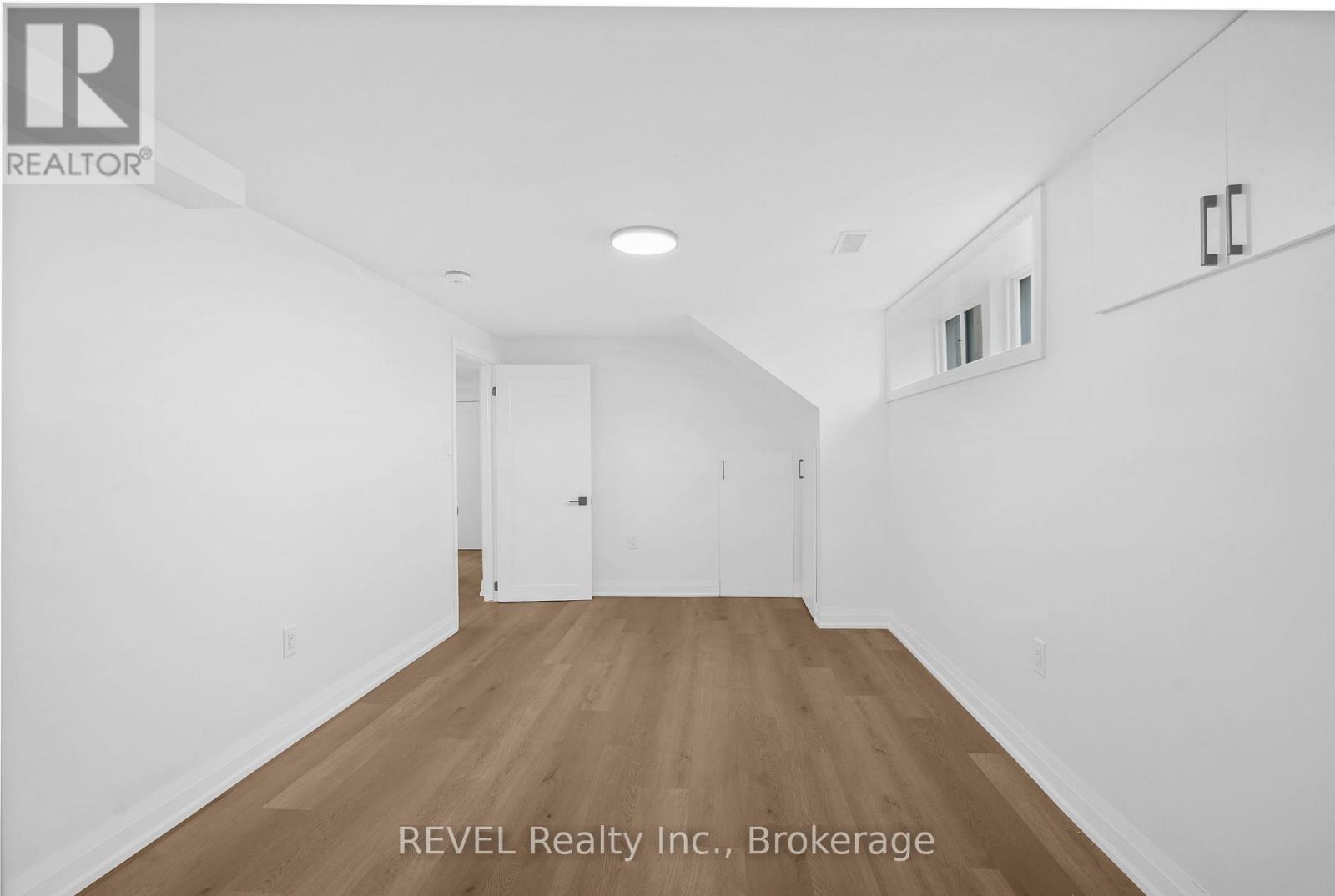 6483 Monroe Street, Niagara Falls, Ontario L2G 2G9 - Photo 24 - X12535558