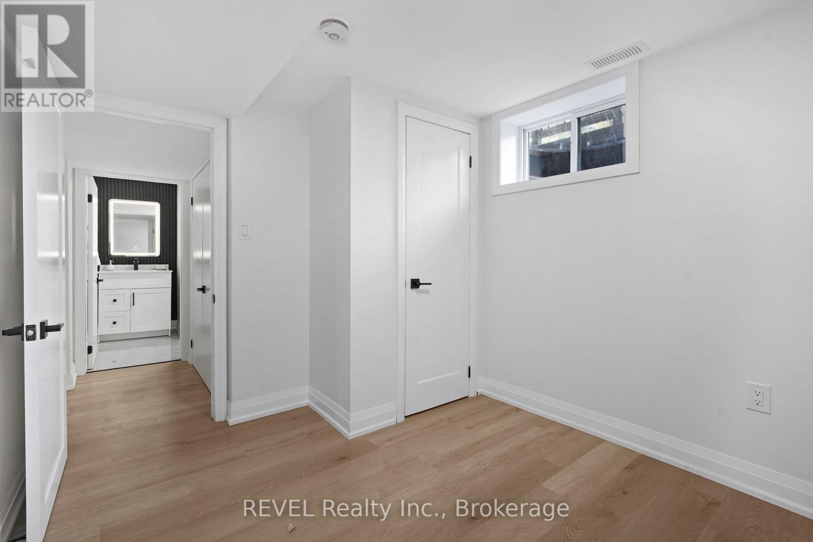 6483 Monroe Street, Niagara Falls, Ontario L2G 2G9 - Photo 28 - X12535558