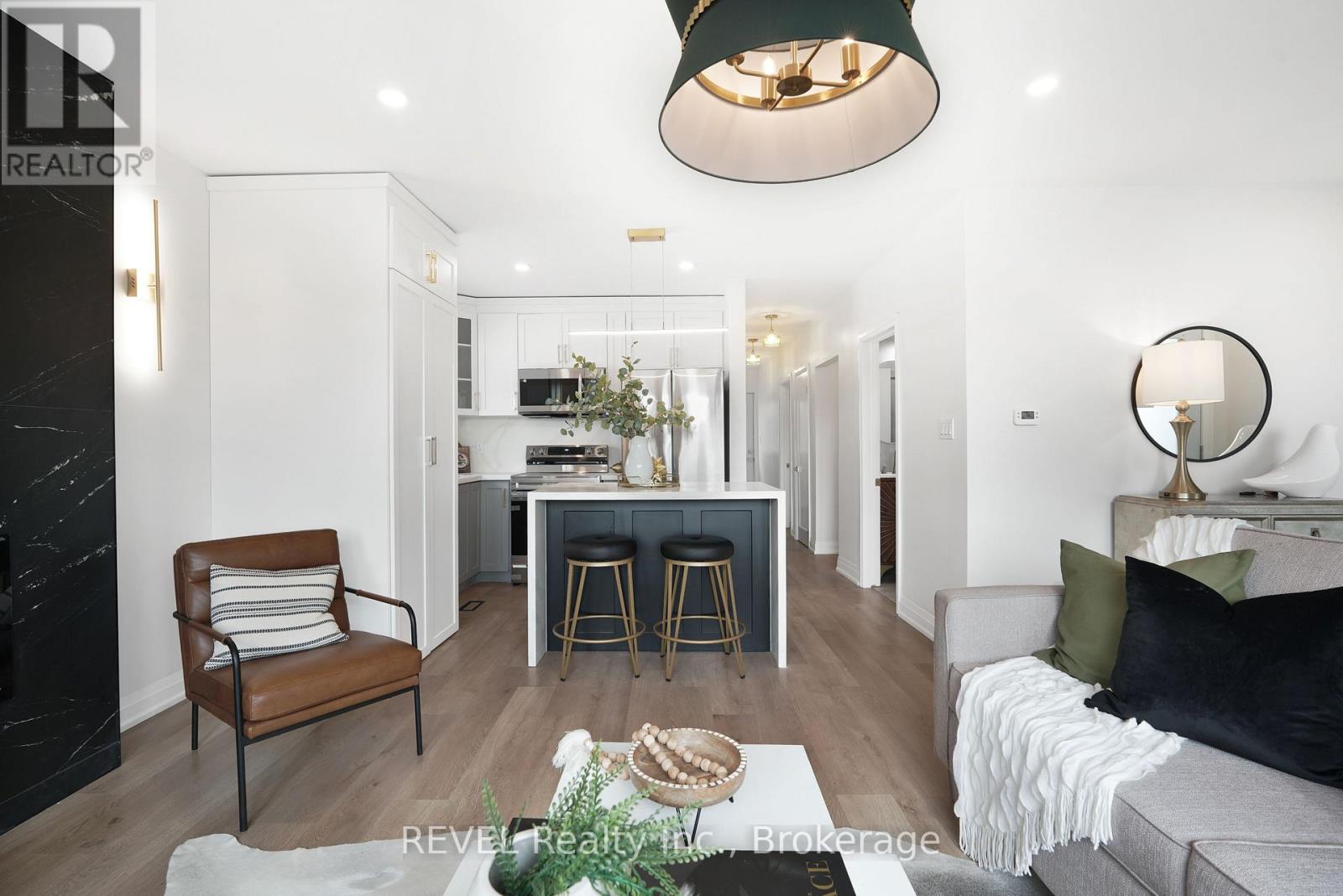 6483 Monroe Street, Niagara Falls, Ontario L2G 2G9 - Photo 7 - X12535558