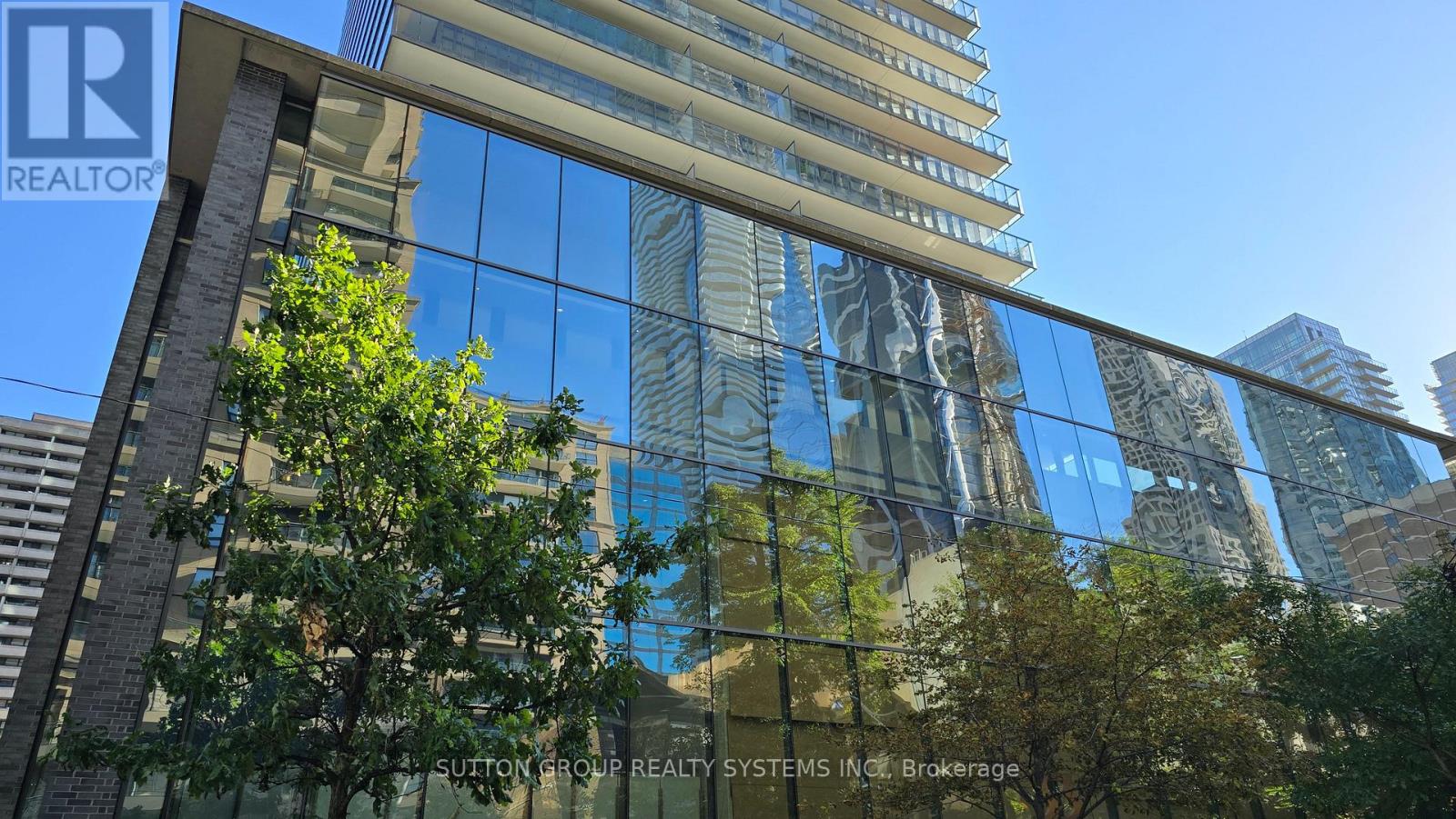 1609 - 33 CHARLES STREET E, Toronto, Ontario