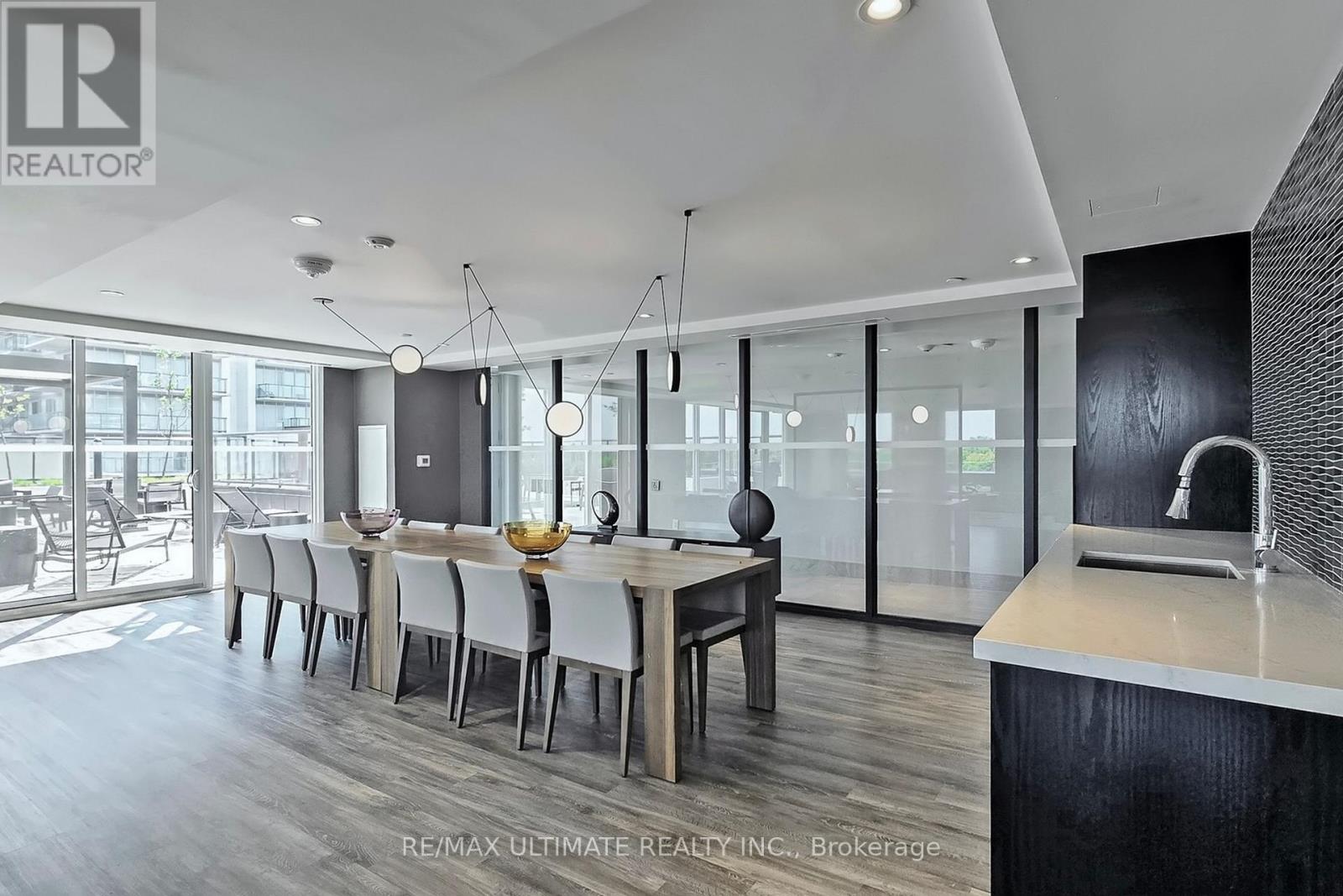 1203 - 185 Deerfield Road, Newmarket, Ontario  L3Y 0G7 - Photo 38 - N12535534