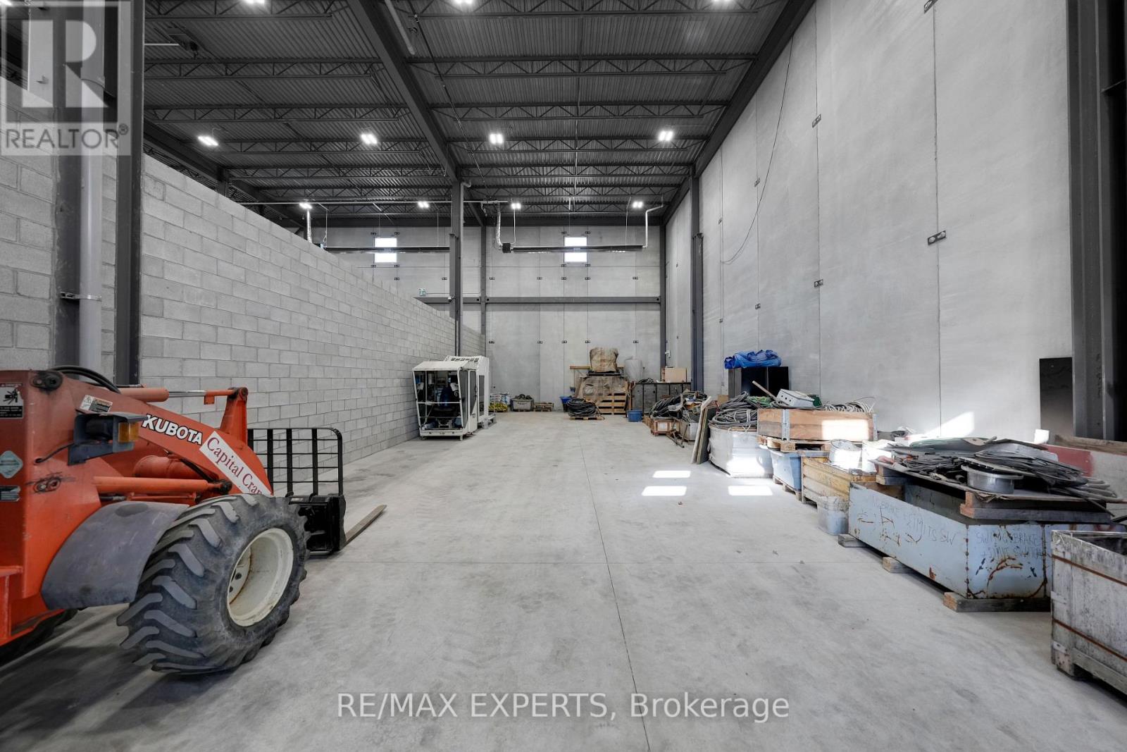 Bay 4 - 27 Sproule Street, King, Ontario  L0G 1T0 - Photo 5 - N12535536