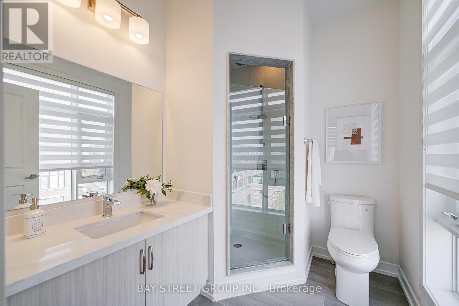 187 Salterton Circle, Vaughan, Ontario  L6A 4Z2 - Photo 15 - N12535566