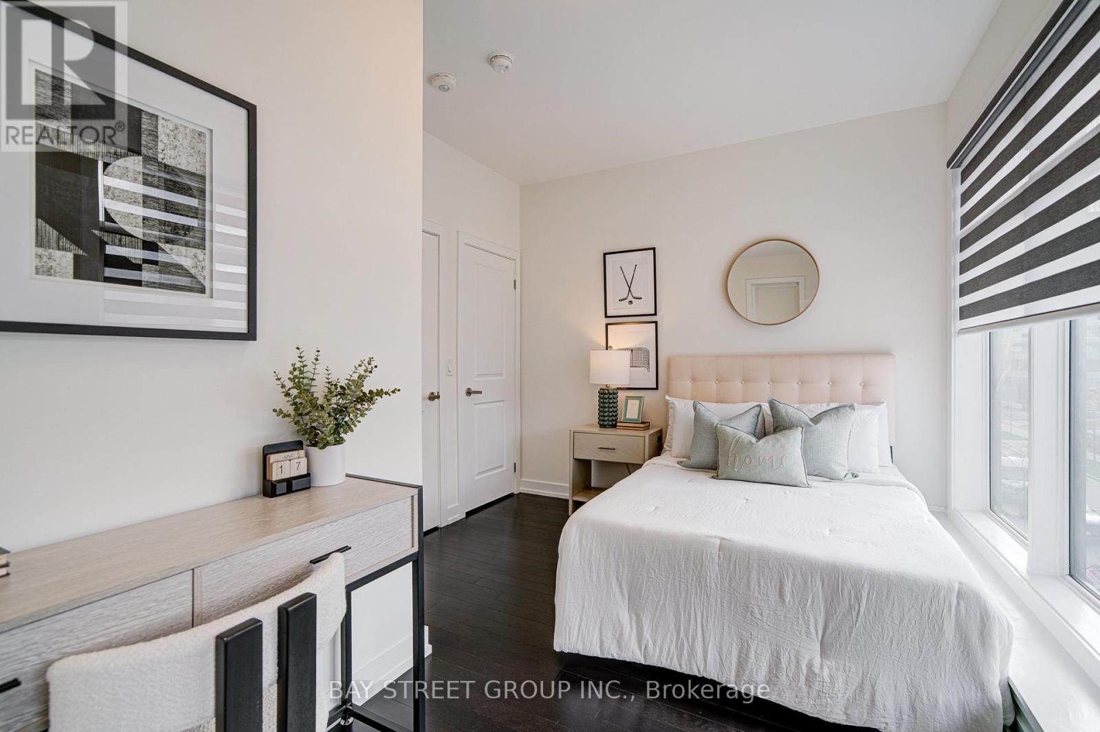 187 Salterton Circle, Vaughan, Ontario  L6A 4Z2 - Photo 21 - N12535566