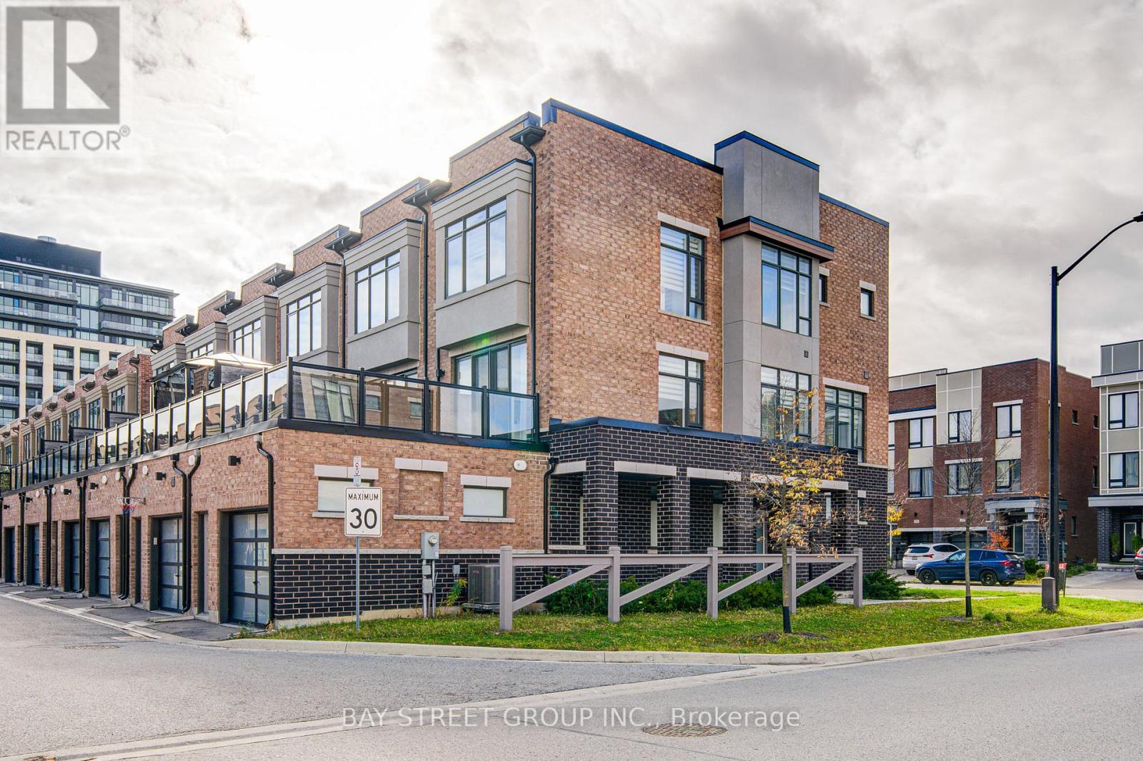 187 Salterton Circle, Vaughan, Ontario  L6A 4Z2 - Photo 31 - N12535566