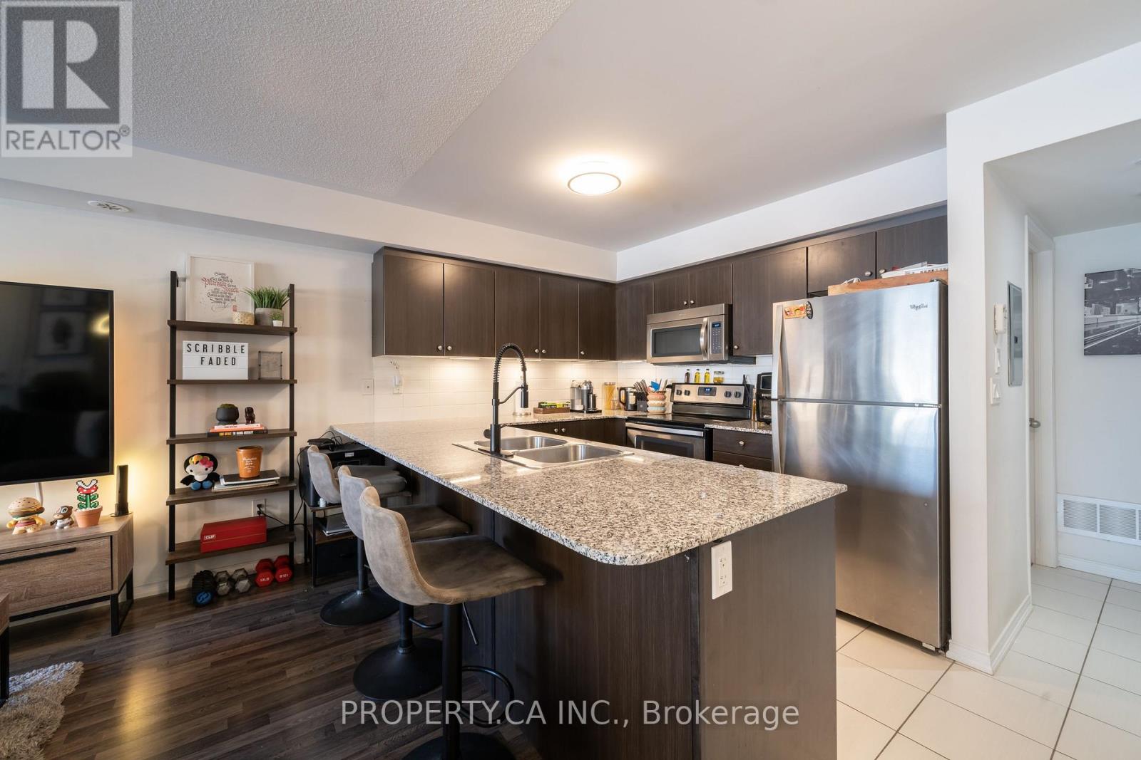 306 - 132 Widdicombe Hill Boulevard, Toronto, Ontario  M9R 0A6 - Photo 4 - W12535530
